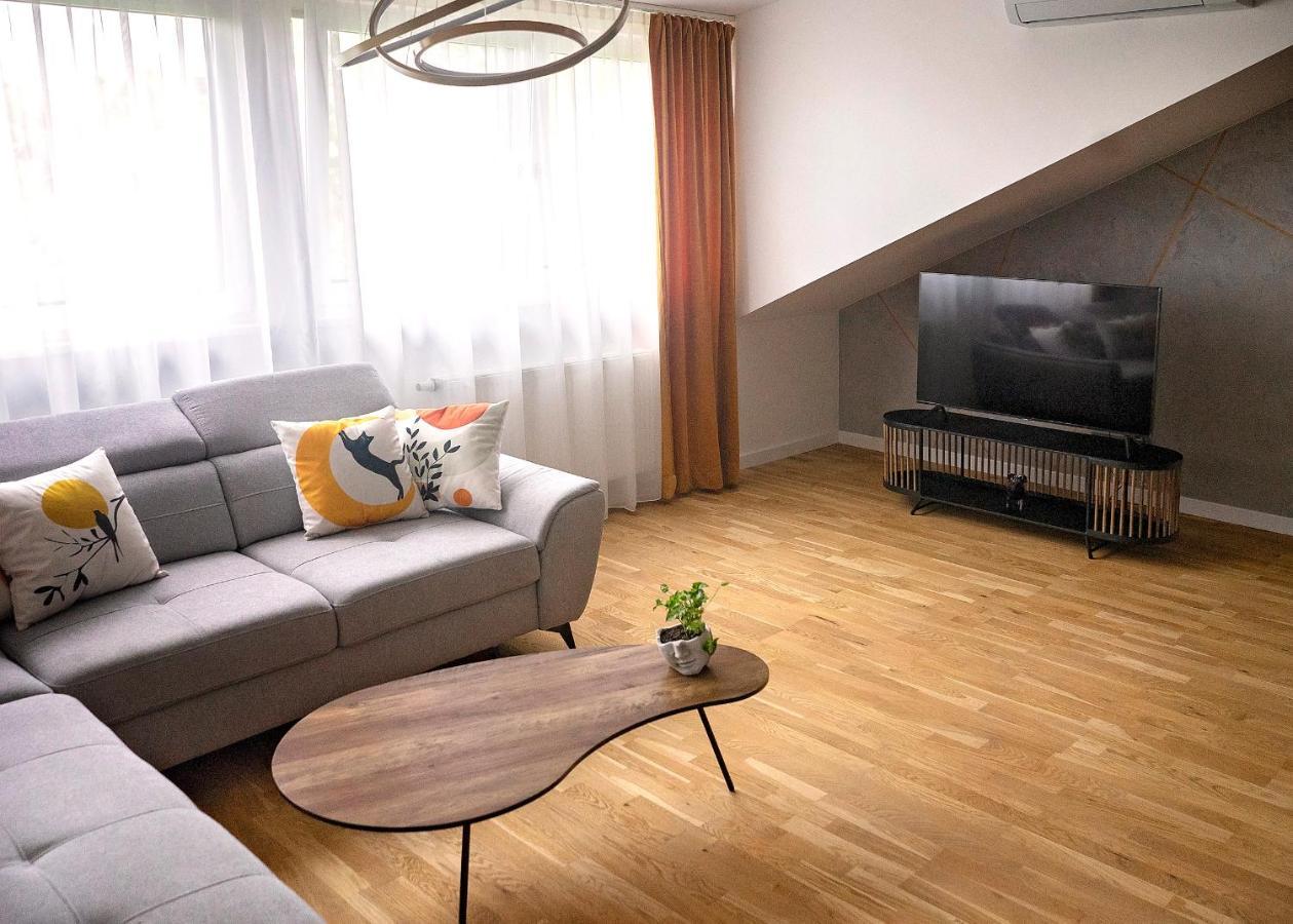 Modern Apart W Centrum Chełm Exterior foto